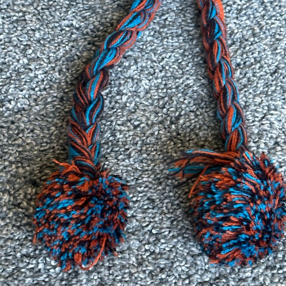 D&Y | Knit Hat in Orange and Blue | big kids/small adult | unisex | like new - Picture 7 of 17